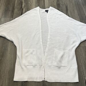 American Eagle Women’s Size L Chunky Knit Open front Cardigan Sweater Cream